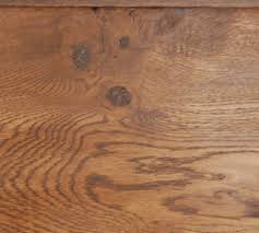 Knots in Oak